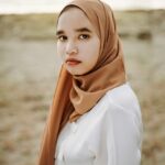 model, woman, hijab-5630849.jpg
